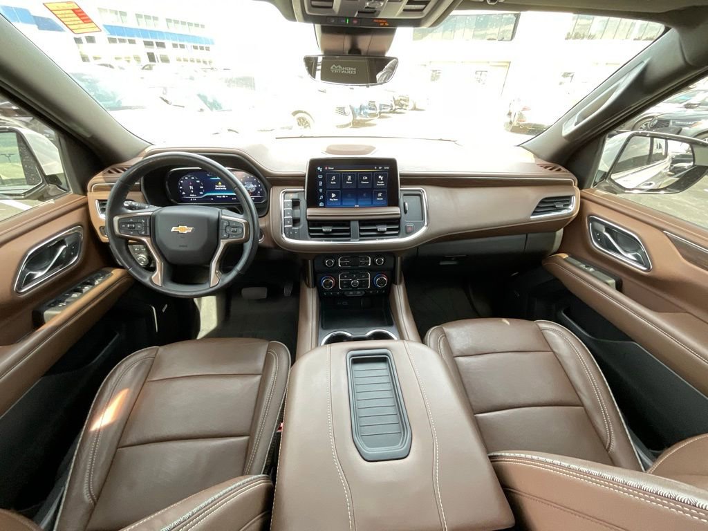 Used 2023 Chevrolet Tahoe High Country AWD/4WD image 9