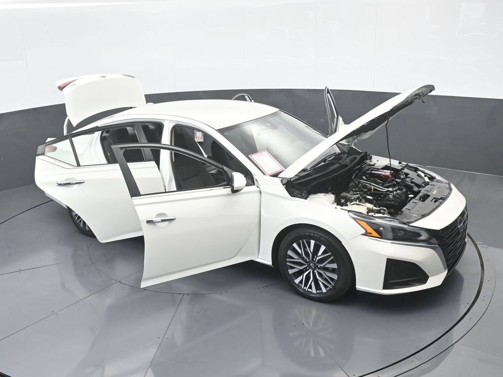 Used 2023 Nissan Altima 2.5 SV FWD image 72