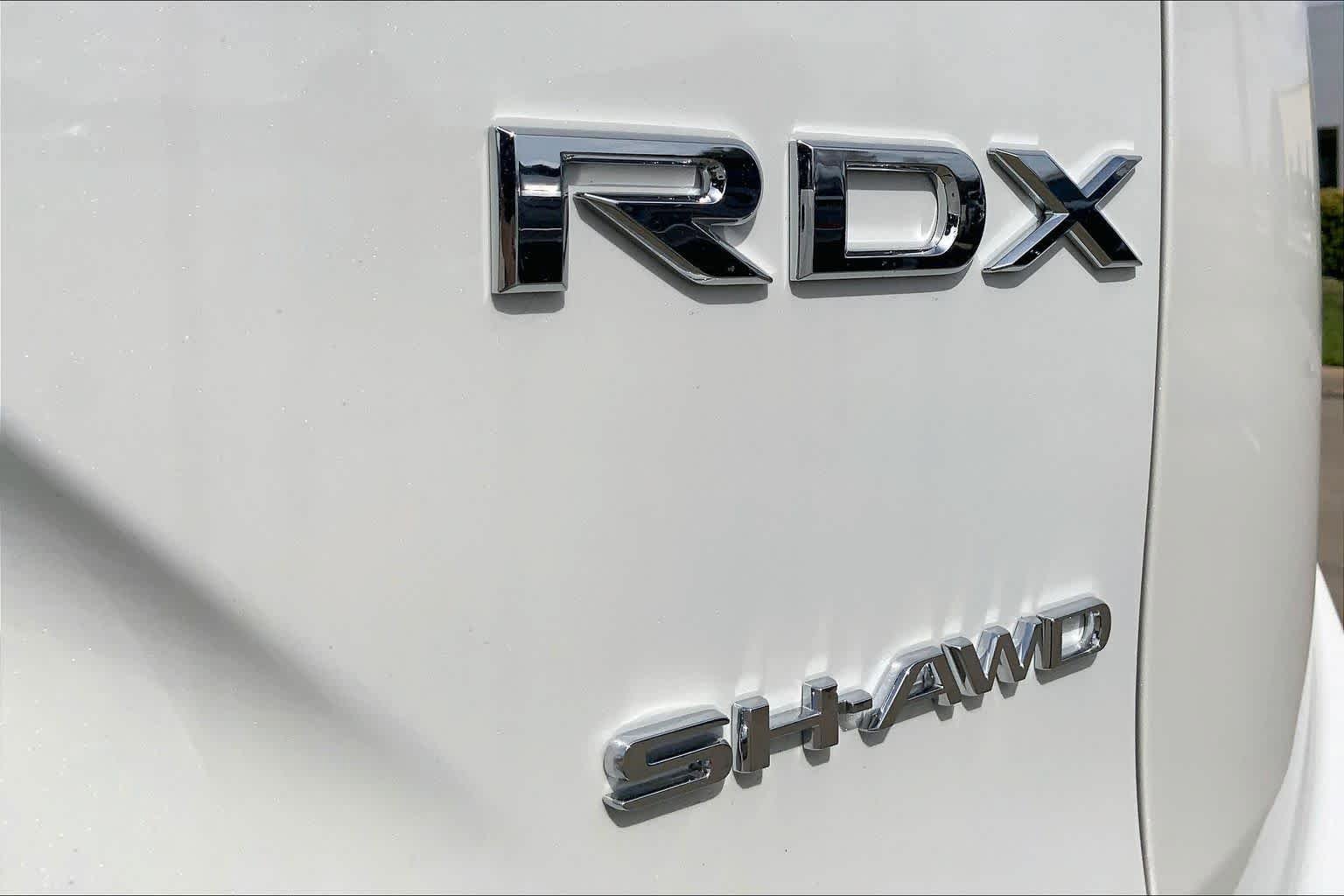 New 2026 Acura RDX SH-AWD image 15