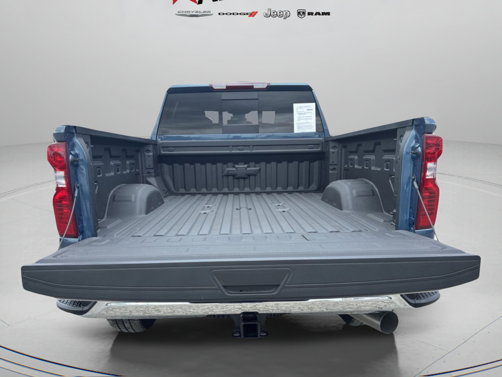 Used 2026 Chevrolet Silverado 2500 LT AWD/4WD image 32