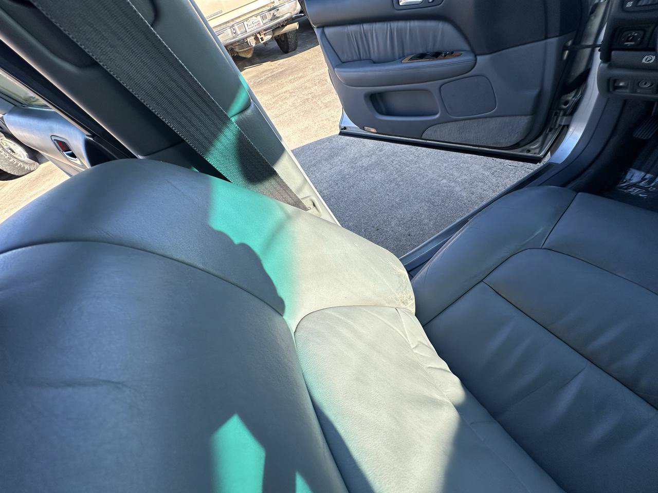 Used 1999 Lexus LS 400 w/ Premium Pkg RWD image 49
