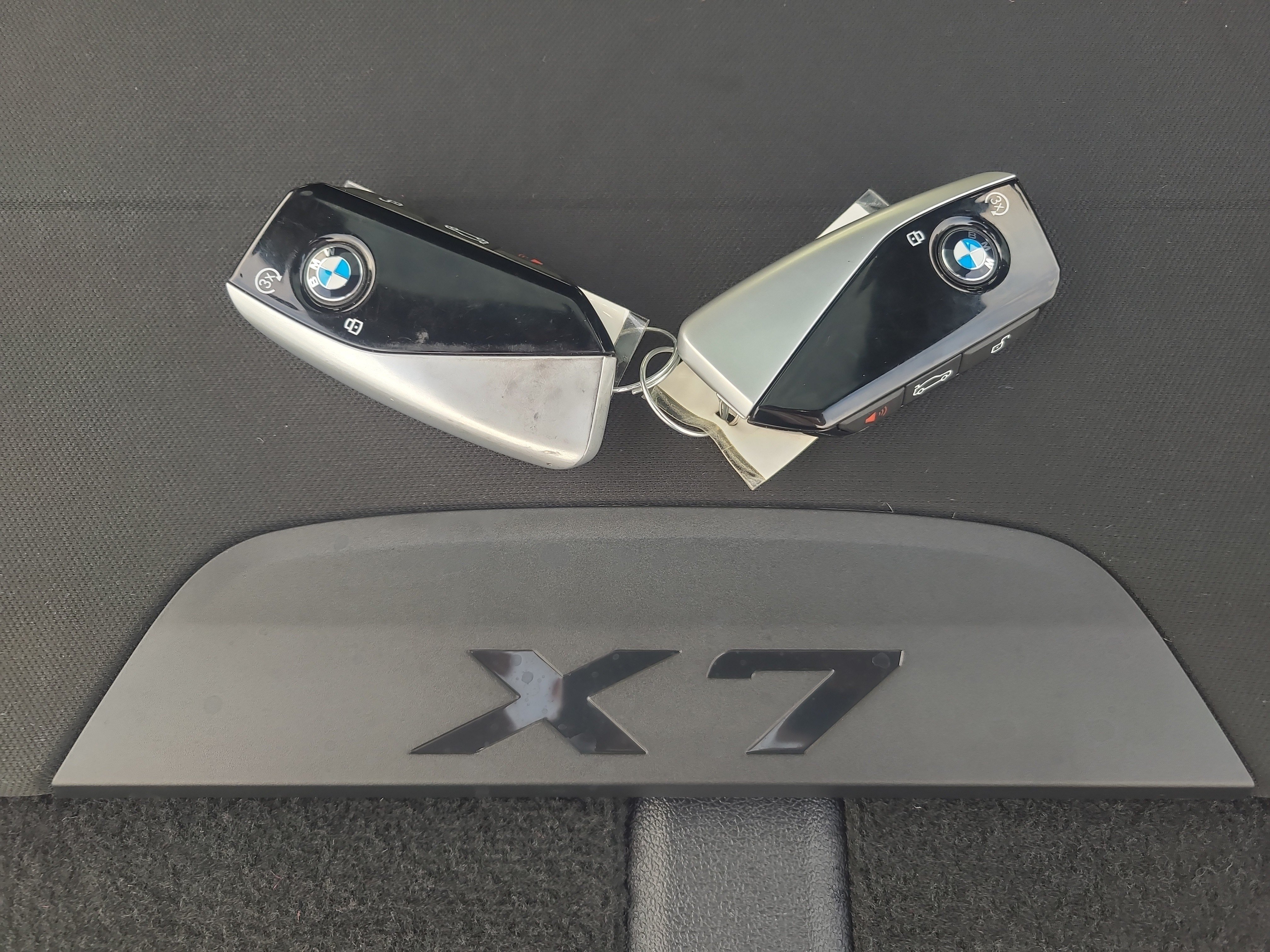 Used 2025 BMW X7 xDrive40i w/ M Sport Package AWD/4WD image 32