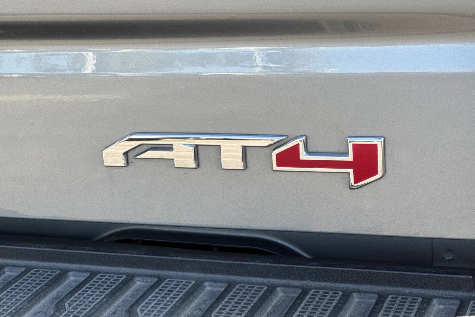 Used 2023 GMC Sierra 1500 AT4 w/ AT4 Premium Package AWD/4WD image 48