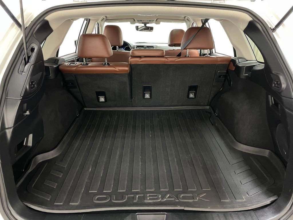 Used 2017 Subaru Outback 3.6R Touring w/ Popular Package #5A AWD/4WD image 48