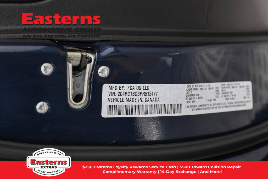 Used 2023 Chrysler Pacifica Touring-L w/ S Appearance Package FWD image 38