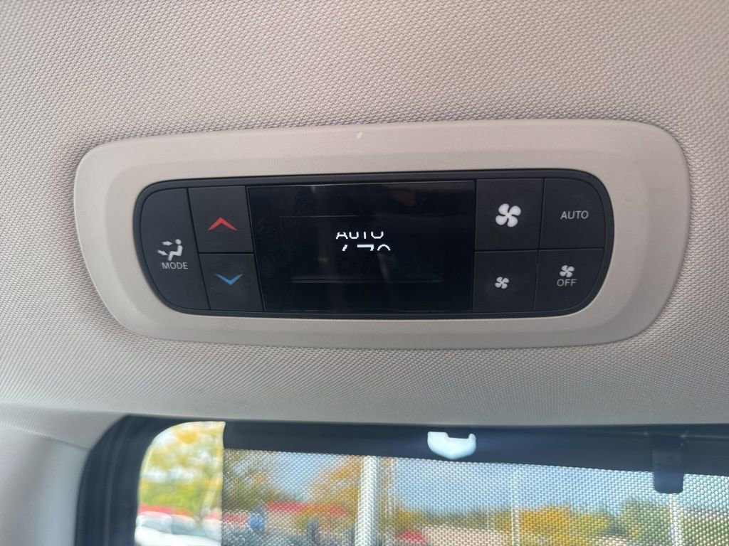 Used 2020 Chrysler Pacifica Touring-L Plus image 15