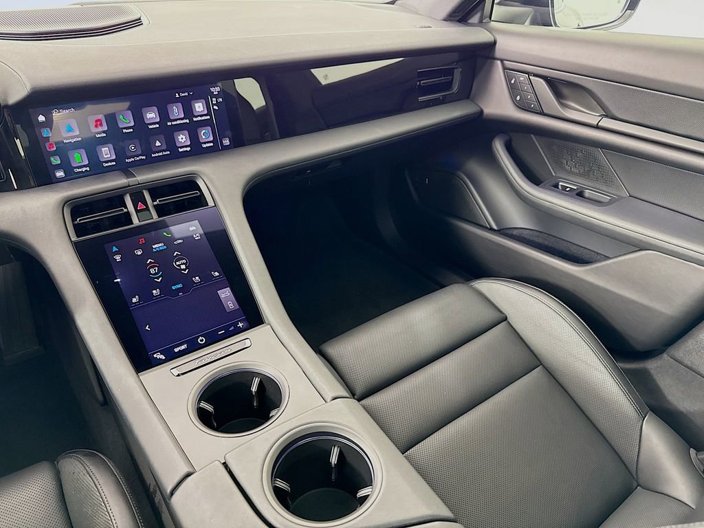 Certified 2022 Porsche Taycan image 25