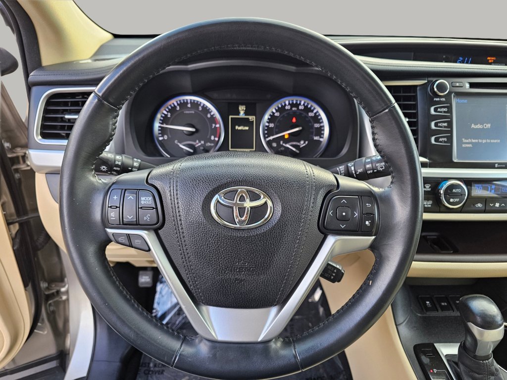 Used 2016 Toyota Highlander XLE image 6