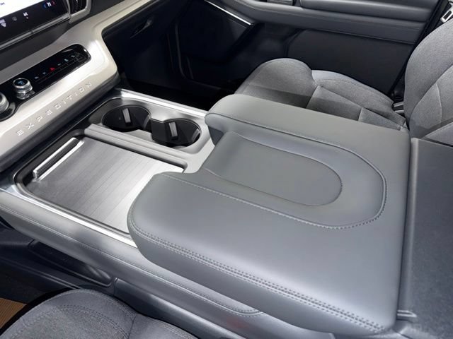 New 2027 Ford Expedition Max Active AWD/4WD image 17