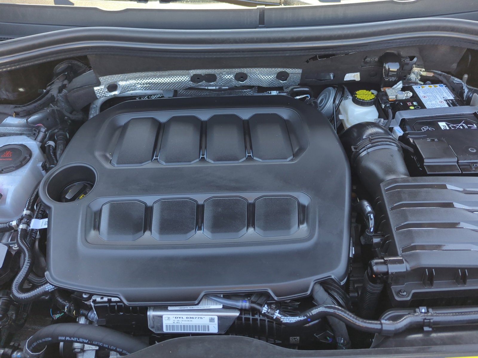 Used 2025 Volkswagen Tiguan SE image 20