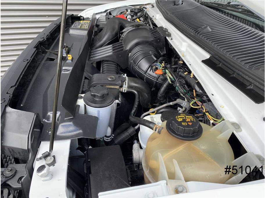 Used 2015 Ford E-450 and Econoline 450 Super Duty w/ Power Windows & Locks Group image 13