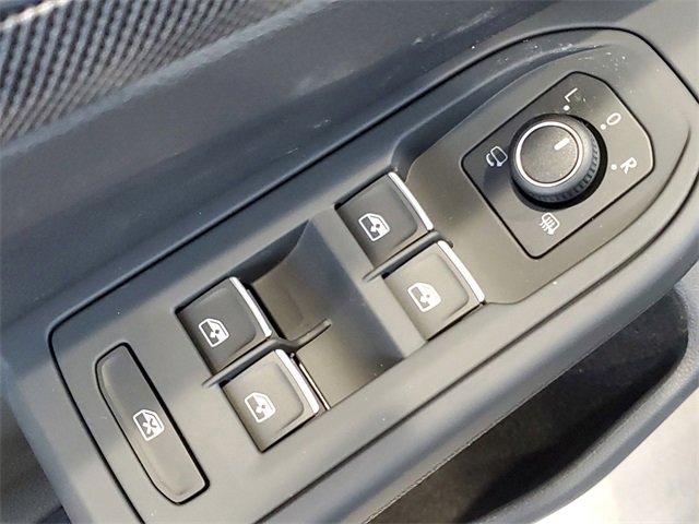 New 2026 Volkswagen Golf image 17