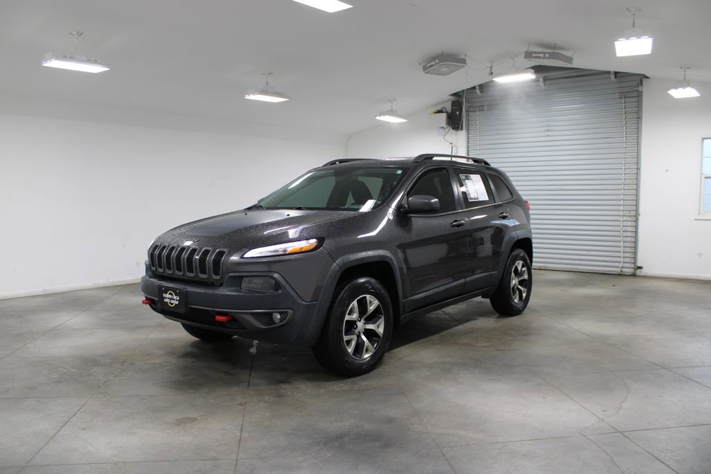 Used 2017 Jeep Cherokee Trailhawk w/ Comfort/Convenience Group image 4
