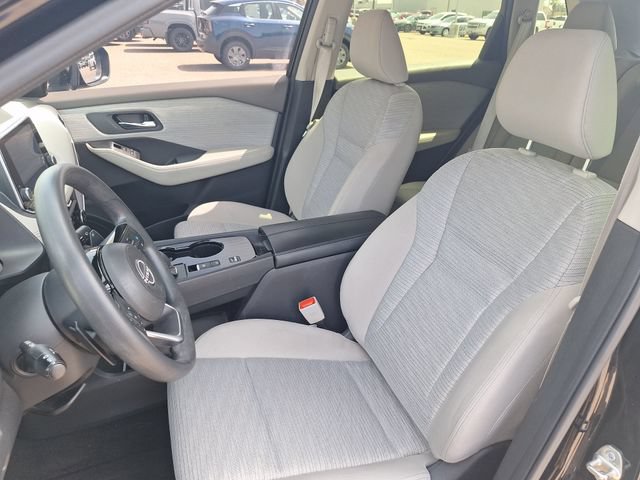 Certified 2023 Nissan Rogue SV FWD image 10
