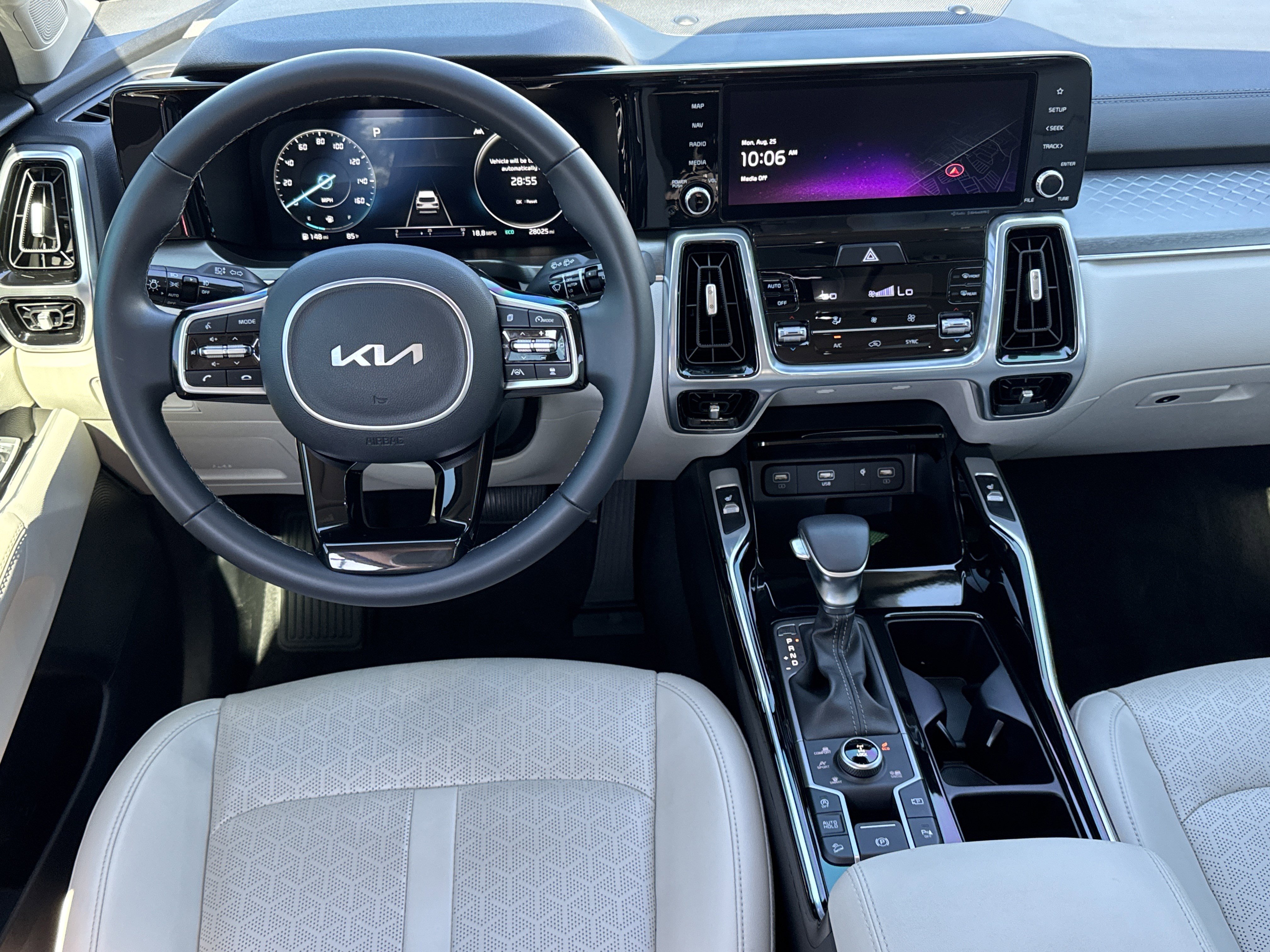 Used 2023 Kia Sorento SX image 28