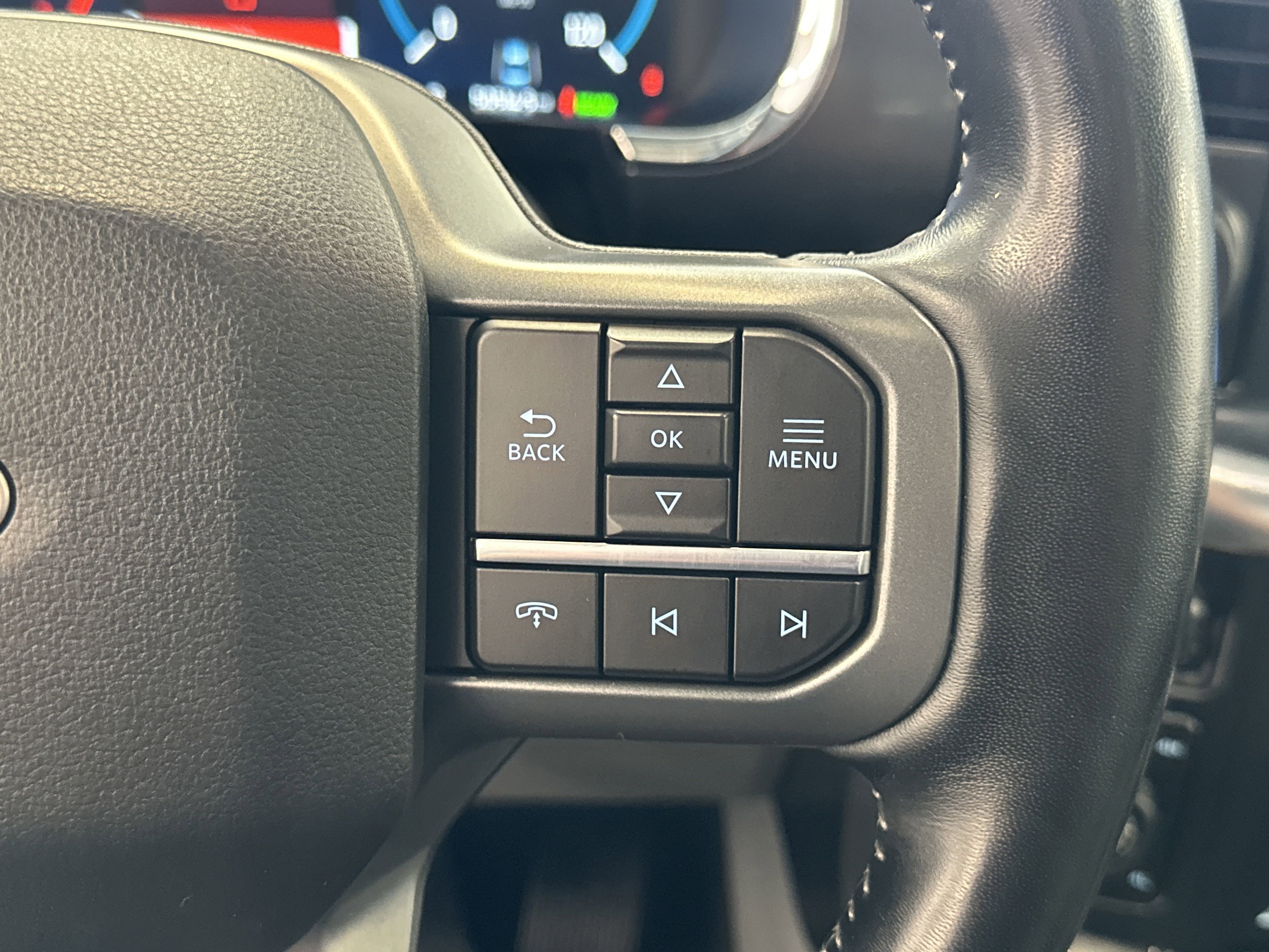 Certified 2022 Ford F150 Lariat w/ Equipment Group 502A High image 36