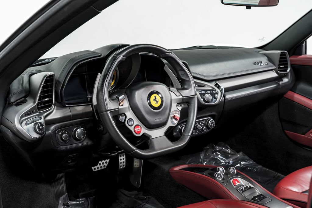 Used 2014 Ferrari 458 Spider RWD image 11
