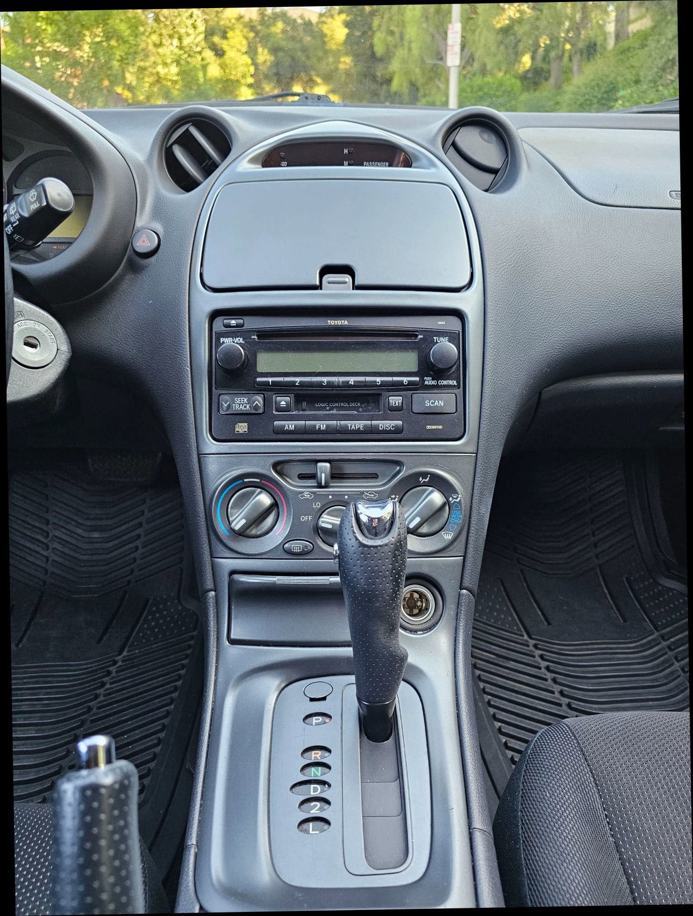 Used 2003 Toyota Celica GT image 25