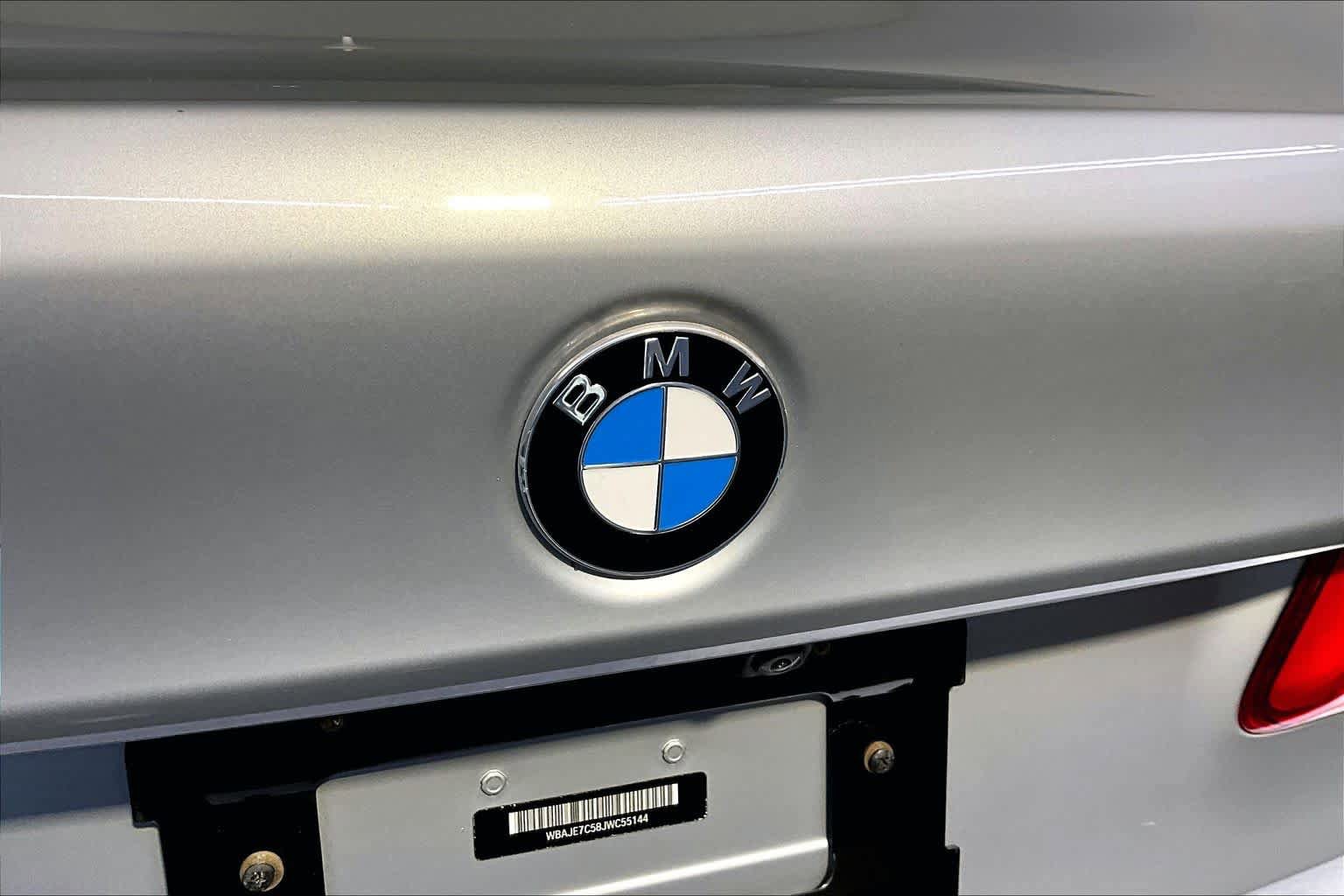 Used 2018 BMW 540i xDrive image 33