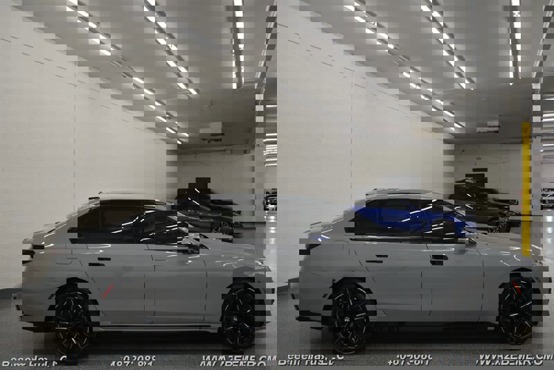 Used 2024 BMW 740i w/ M Sport Professional Package image 8