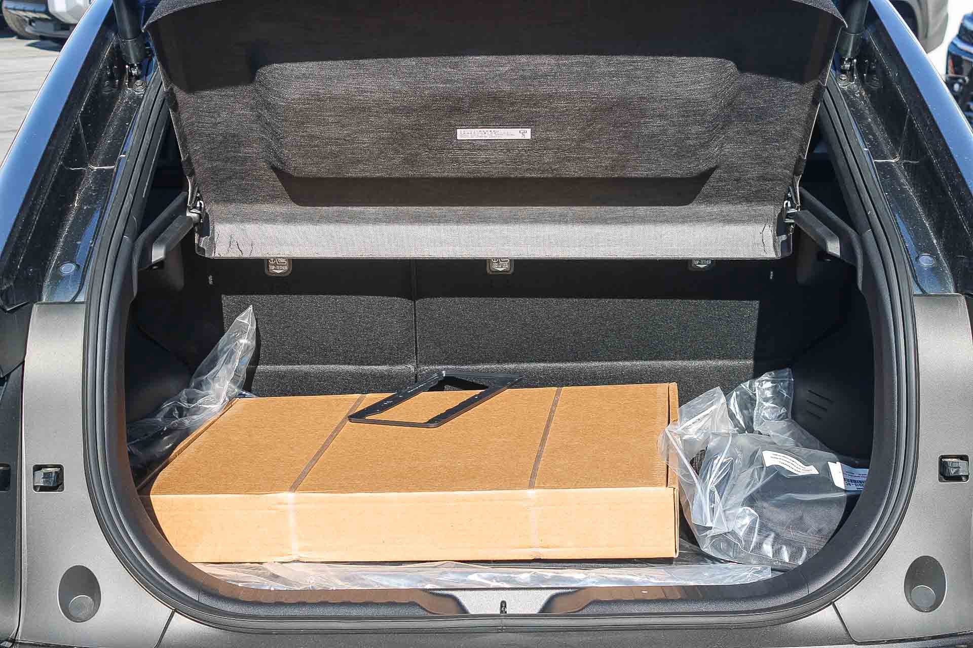 New 2026 Toyota C-HR AWD/4WD image 13