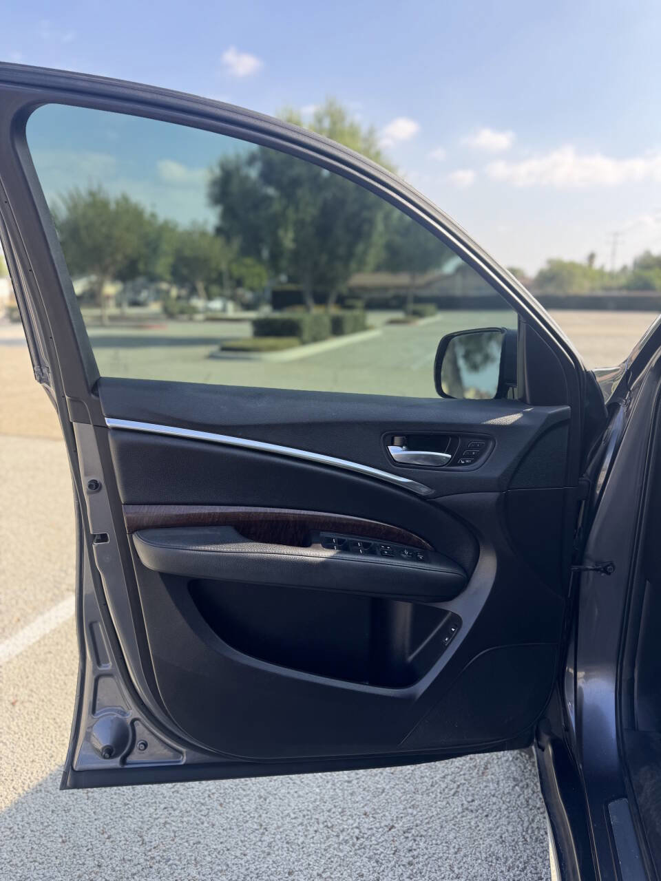 Used 2017 Acura MDX FWD image 23