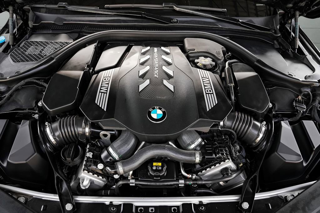 Used 2023 BMW M850i xDrive Coupe image 89