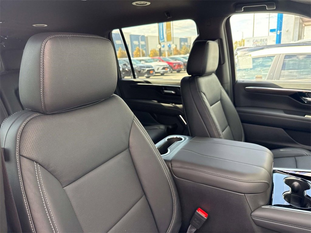 New 2026 Chevrolet Suburban LS image 35