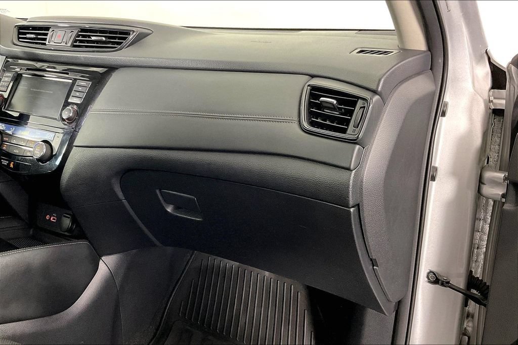 Used 2018 Nissan Rogue SL w/ Premium Package AWD/4WD image 21