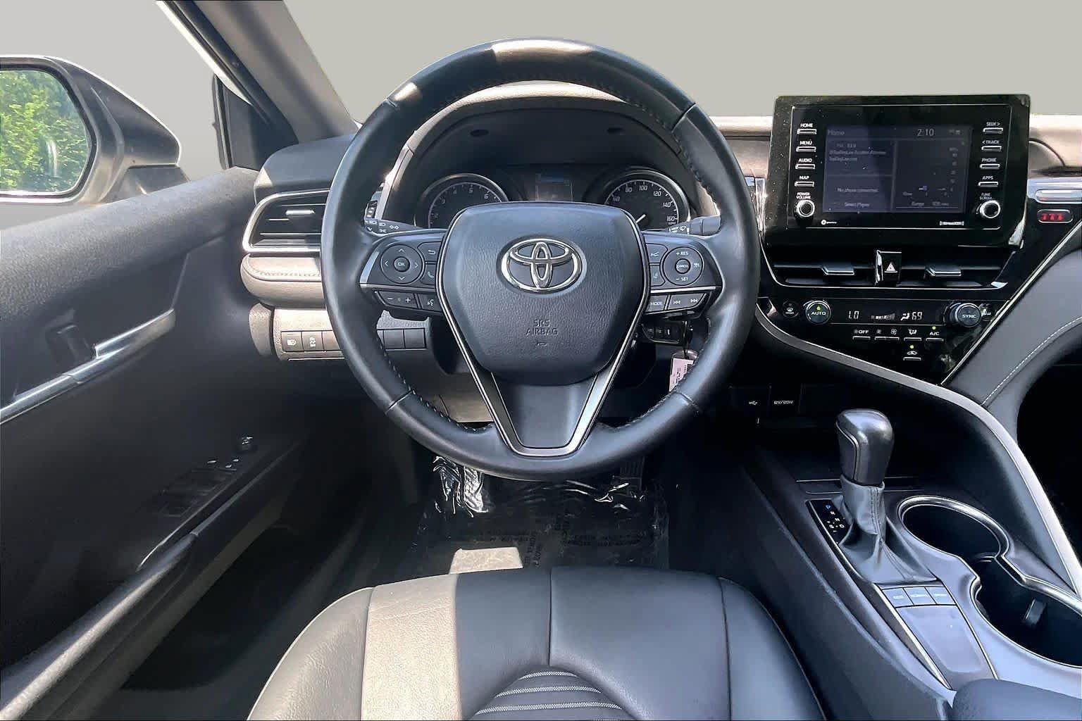 Used 2024 Toyota Camry SE FWD image 6