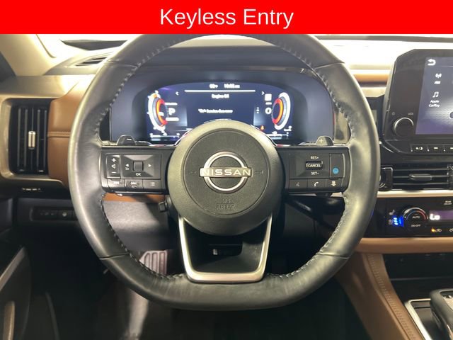 Used 2024 Nissan Pathfinder Platinum w/ Cargo Package image 16
