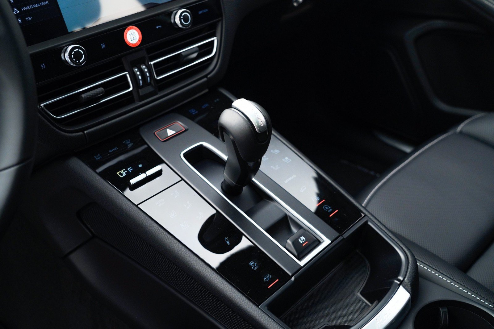 New 2026 Porsche Macan S AWD/4WD image 30