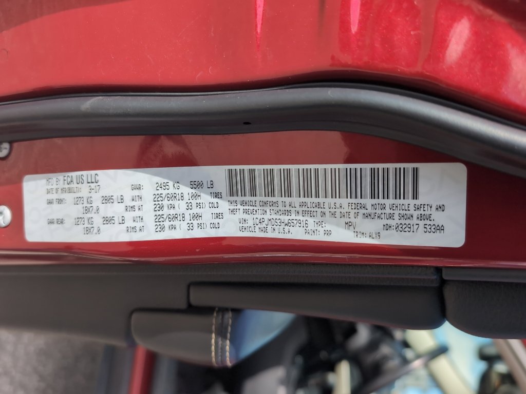 Used 2017 Jeep Cherokee Limited w/ Trailer Tow Group AWD/4WD image 23