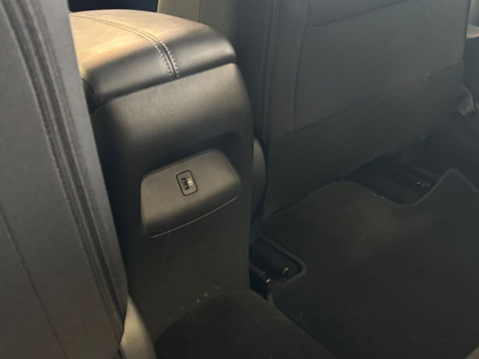 Used 2024 Nissan Sentra SV FWD image 29