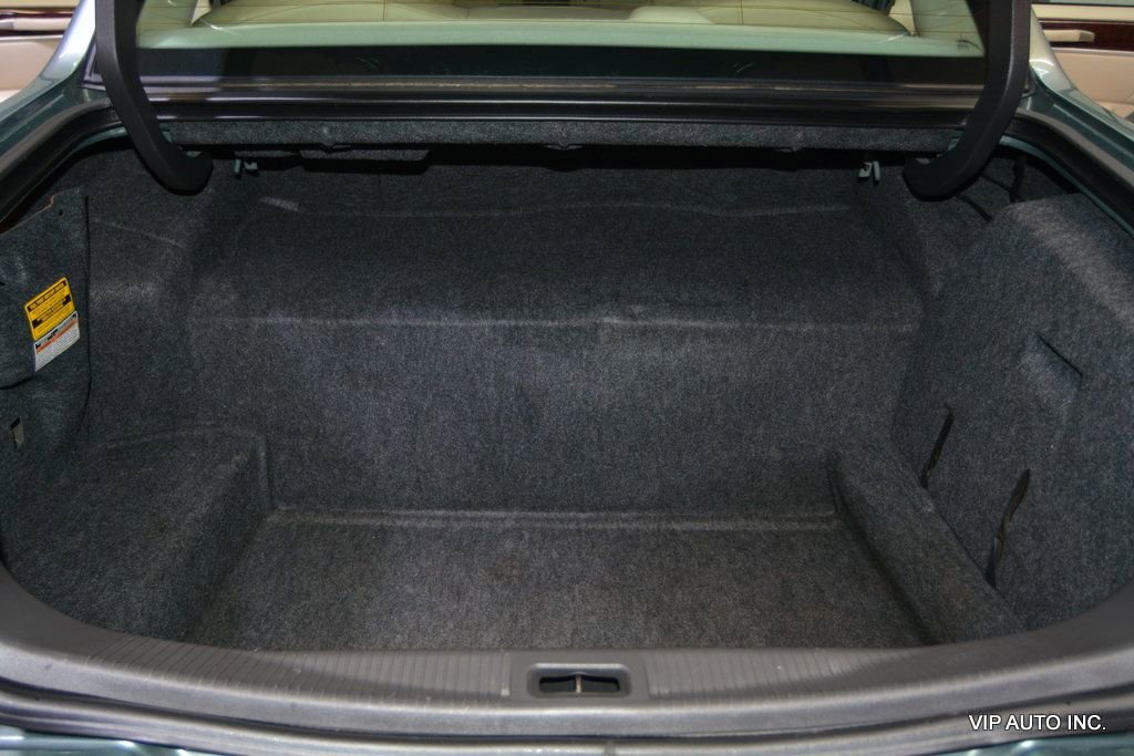 Used 2006 Lincoln Town Car Signature image 34