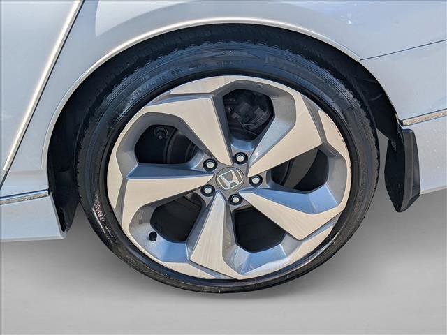 Used 2018 Honda Accord Touring image 22