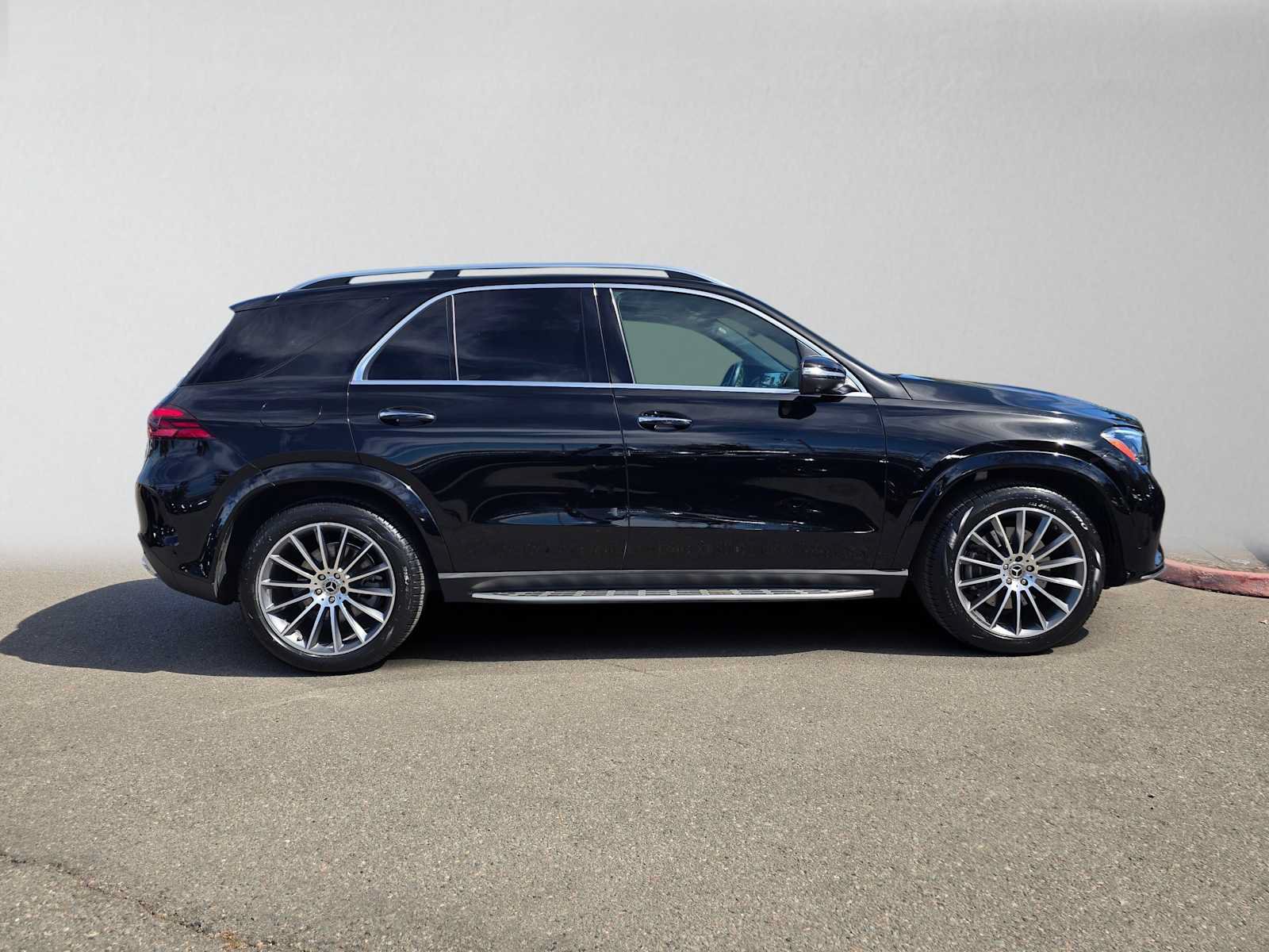 Used 2024 Mercedes-Benz GLE 450 4MATIC image 2
