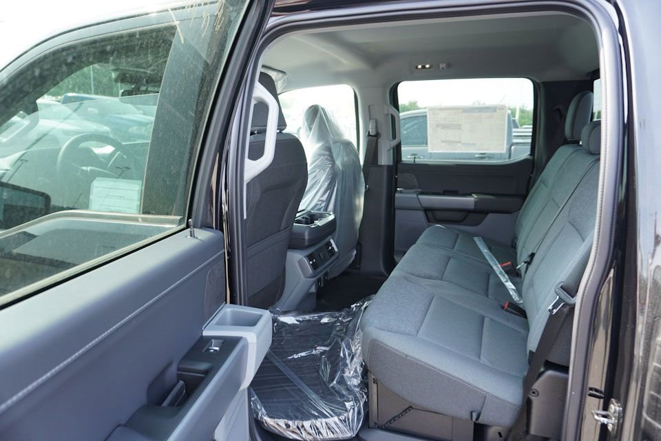 New 2025 Ford F150 XLT w/ Equipment Group 302A MID image 12