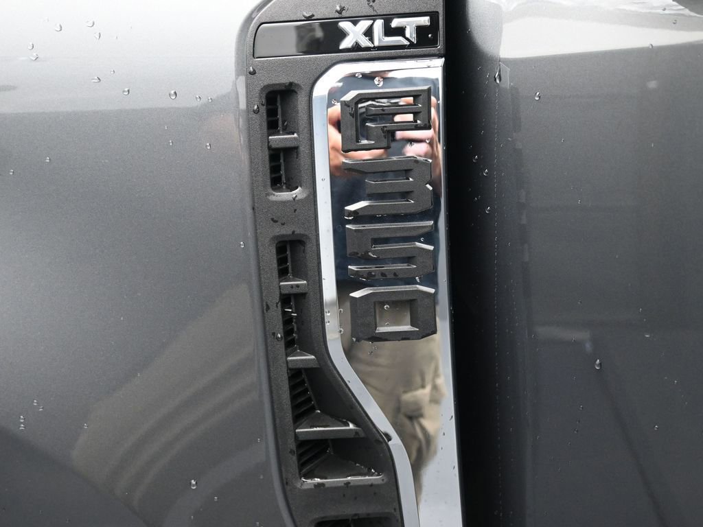 New 2025 Ford F350 XLT image 10