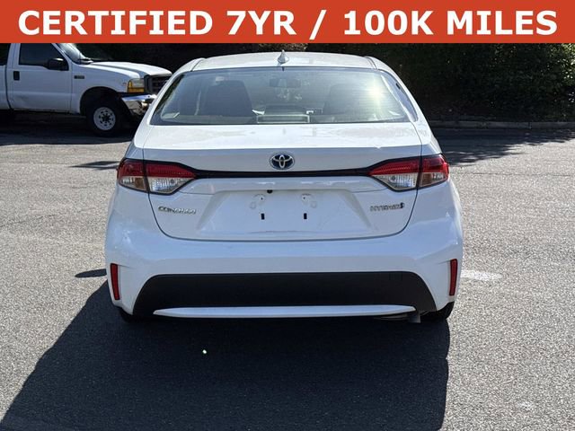 Used 2022 Toyota Corolla LE FWD image 3