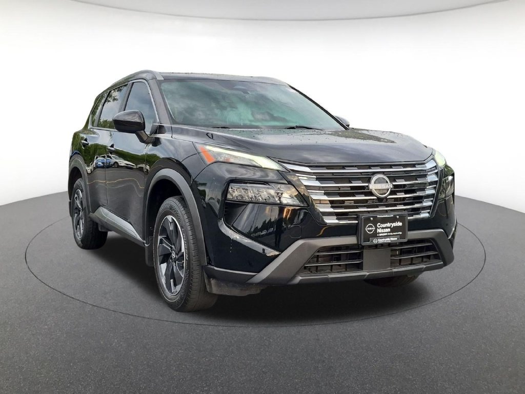 Used 2024 Nissan Rogue SV w/ SV Premium Package FWD image 3