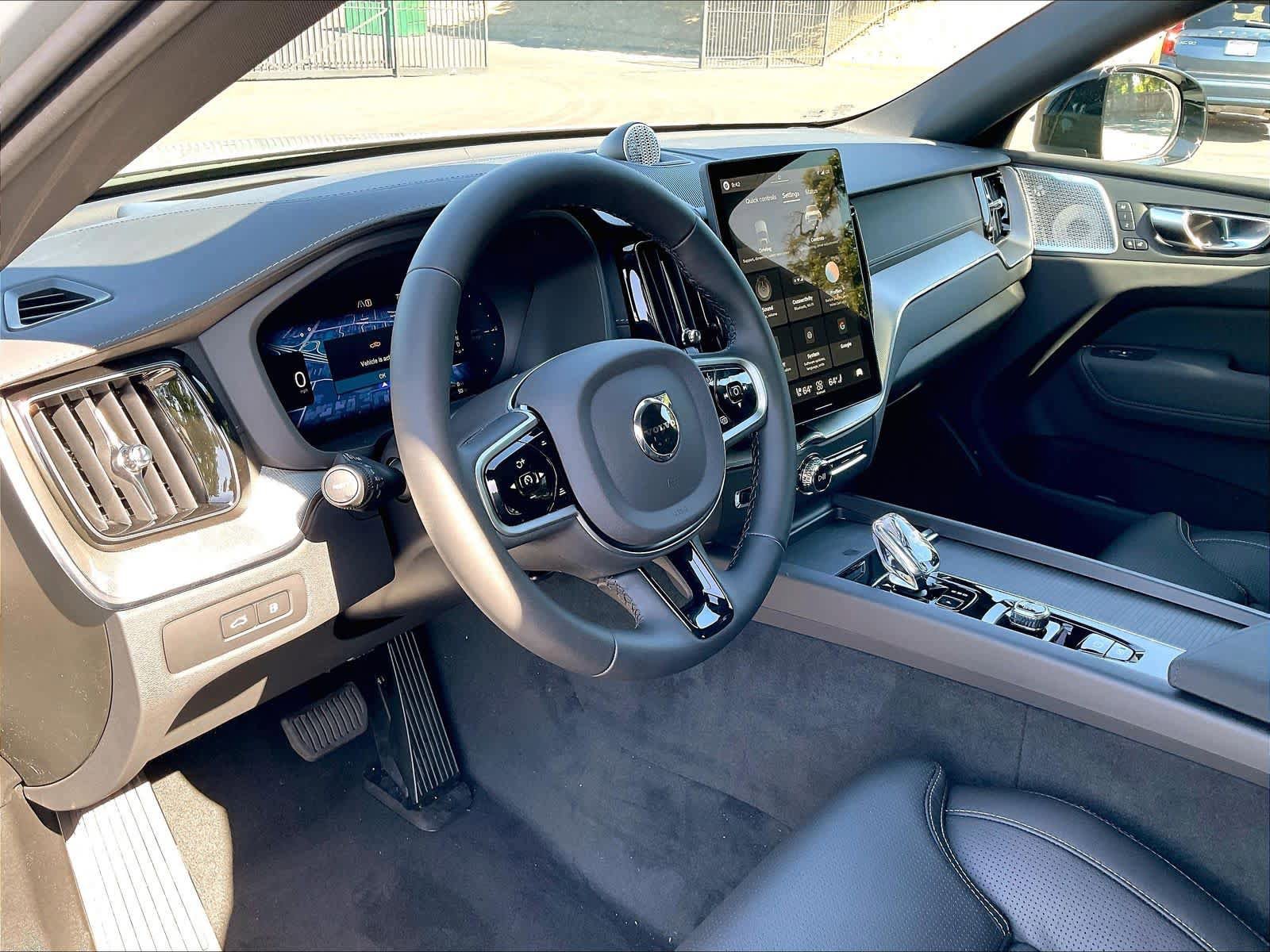 New 2026 Volvo XC60 T8 Ultra w/ Climate Package AWD/4WD image 8