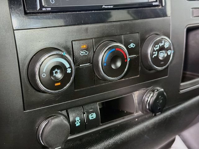 Used 2014 Chevrolet Silverado 2500 LT AWD/4WD image 16