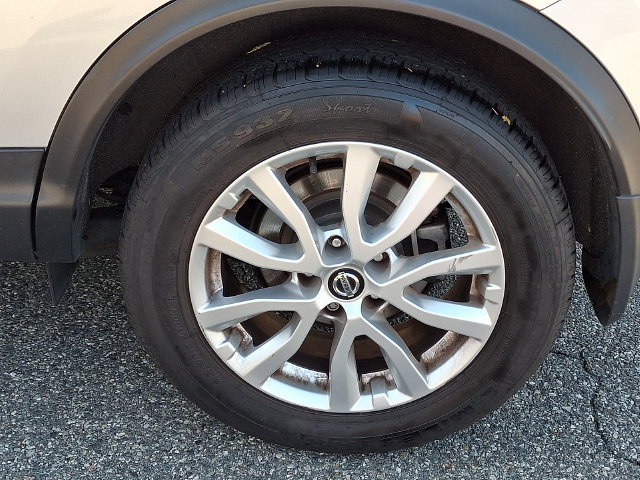 Used 2022 Nissan Rogue Sport SV AWD/4WD image 8