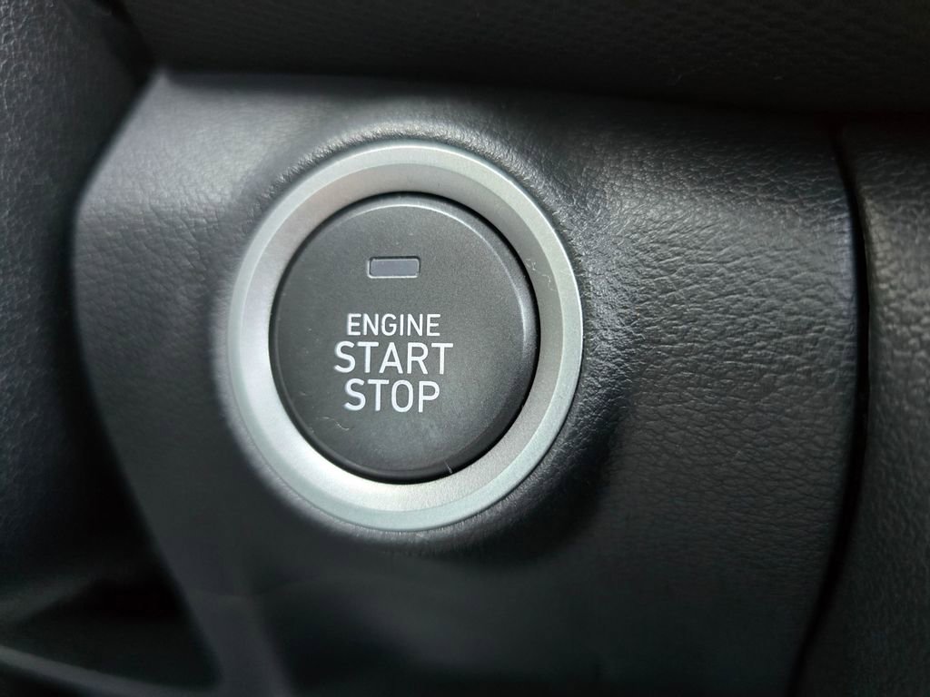 Used 2021 Hyundai Kona Limited w/ Cargo Package image 31