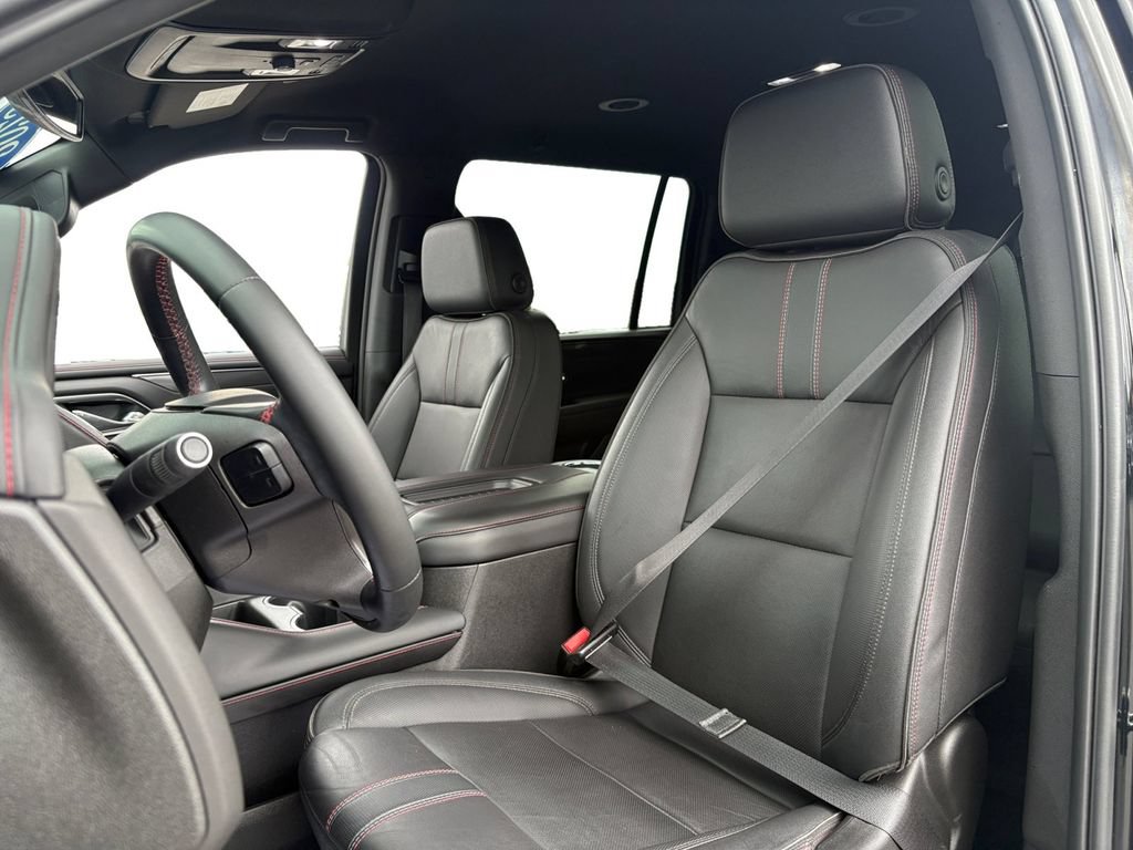 Used 2023 Chevrolet Suburban RST w/ Max Trailering Package AWD/4WD image 27