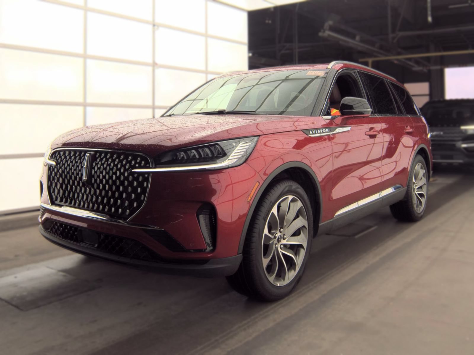 Used 2026 Lincoln Aviator Reserve AWD/4WD image 4