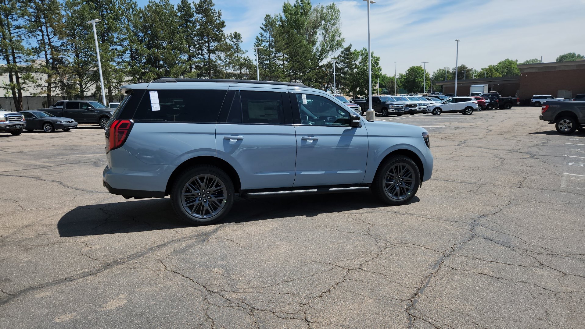 New 2026 Ford Expedition Platinum w/ Stealth Appearance Package AWD/4WD image 15