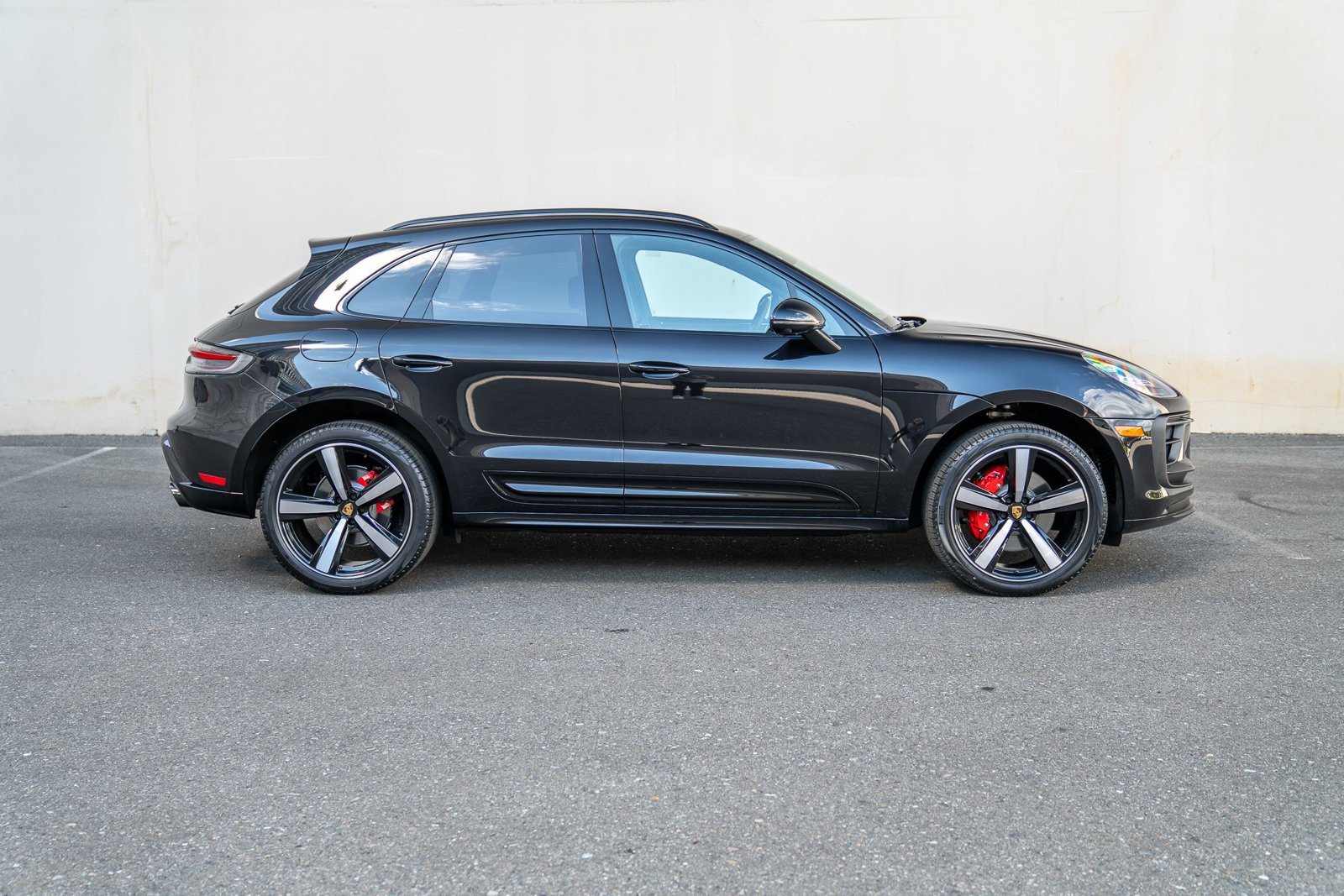 New 2025 Porsche Macan S image 8