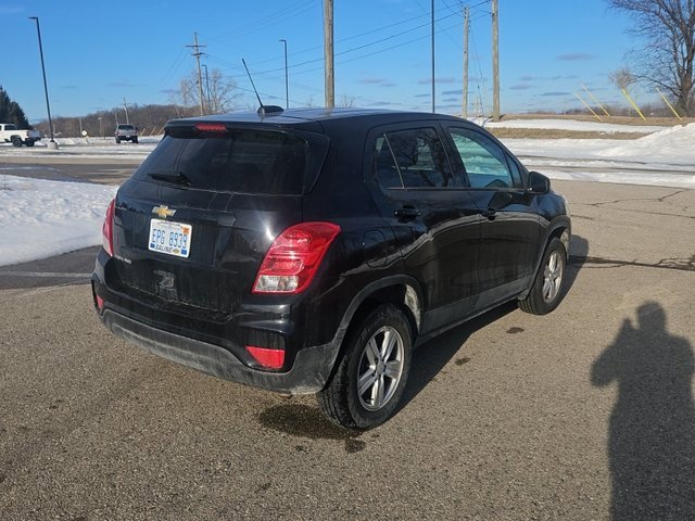 Used 2022 Chevrolet Trax LS w/ Tint and Cruise Package image 3